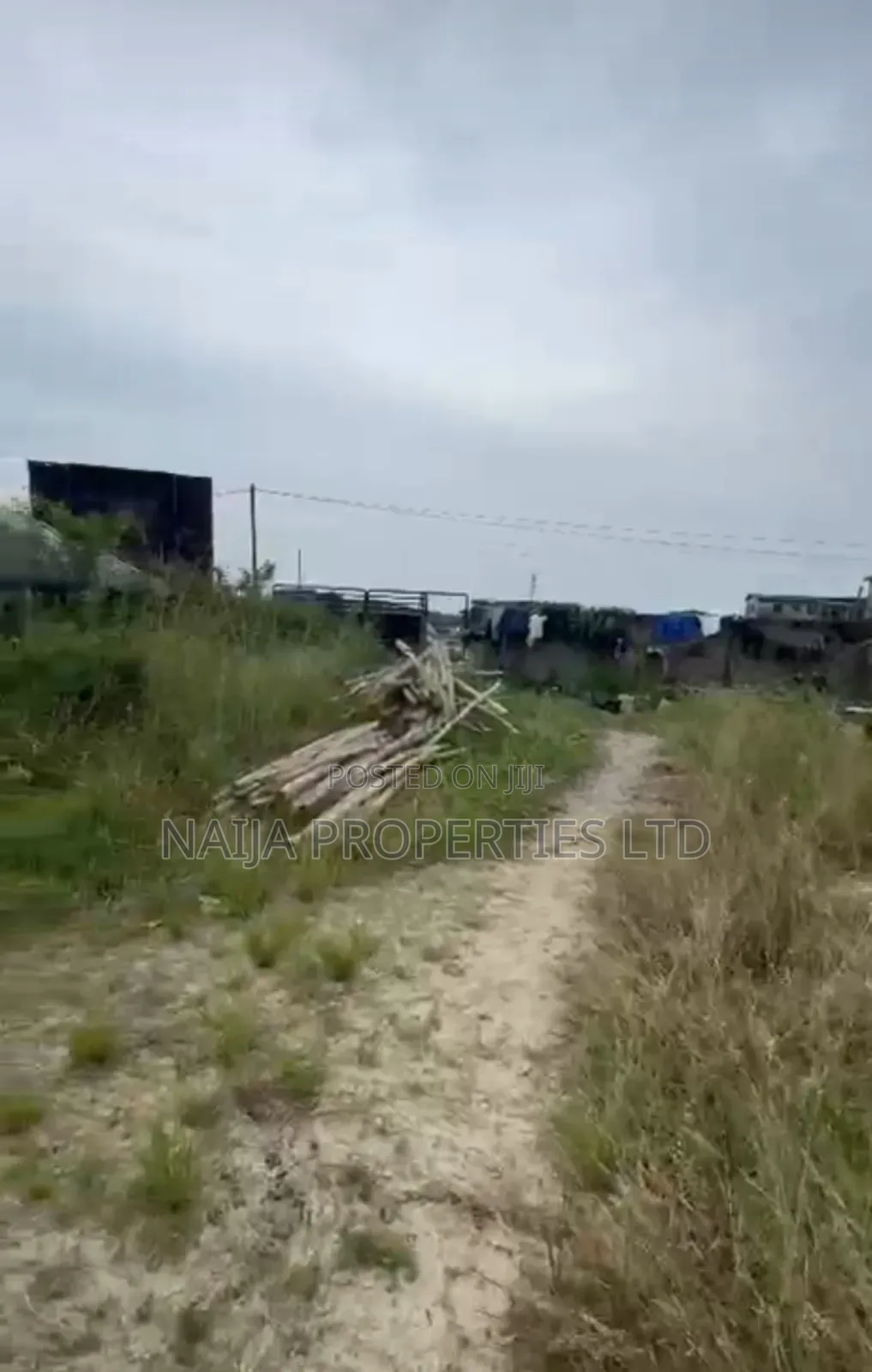 878sqm of Land at Ilasan-Ikate, Lekki for Sale in Lekki