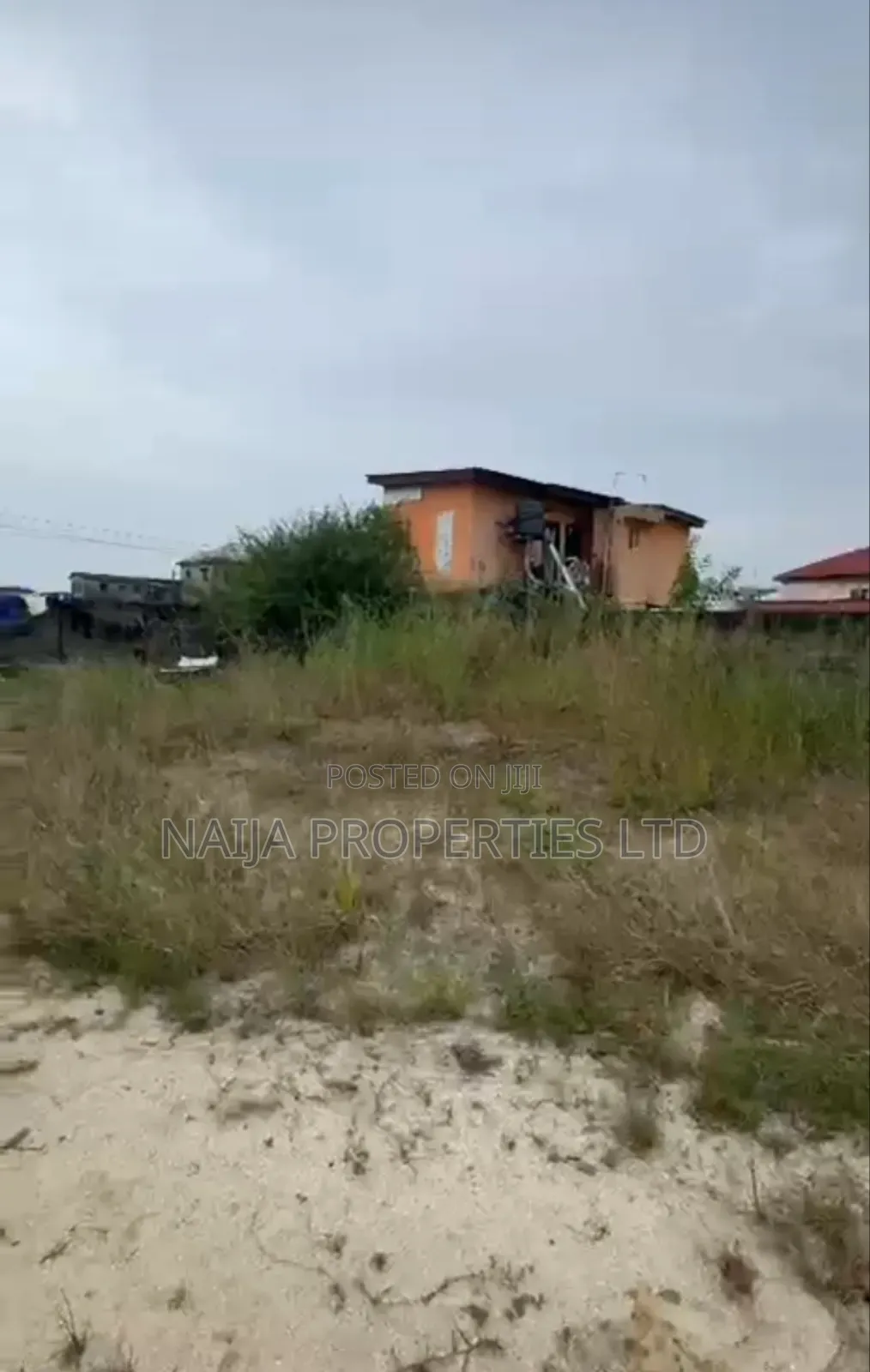 878sqm of Land at Ilasan-Ikate, Lekki for Sale in Lekki