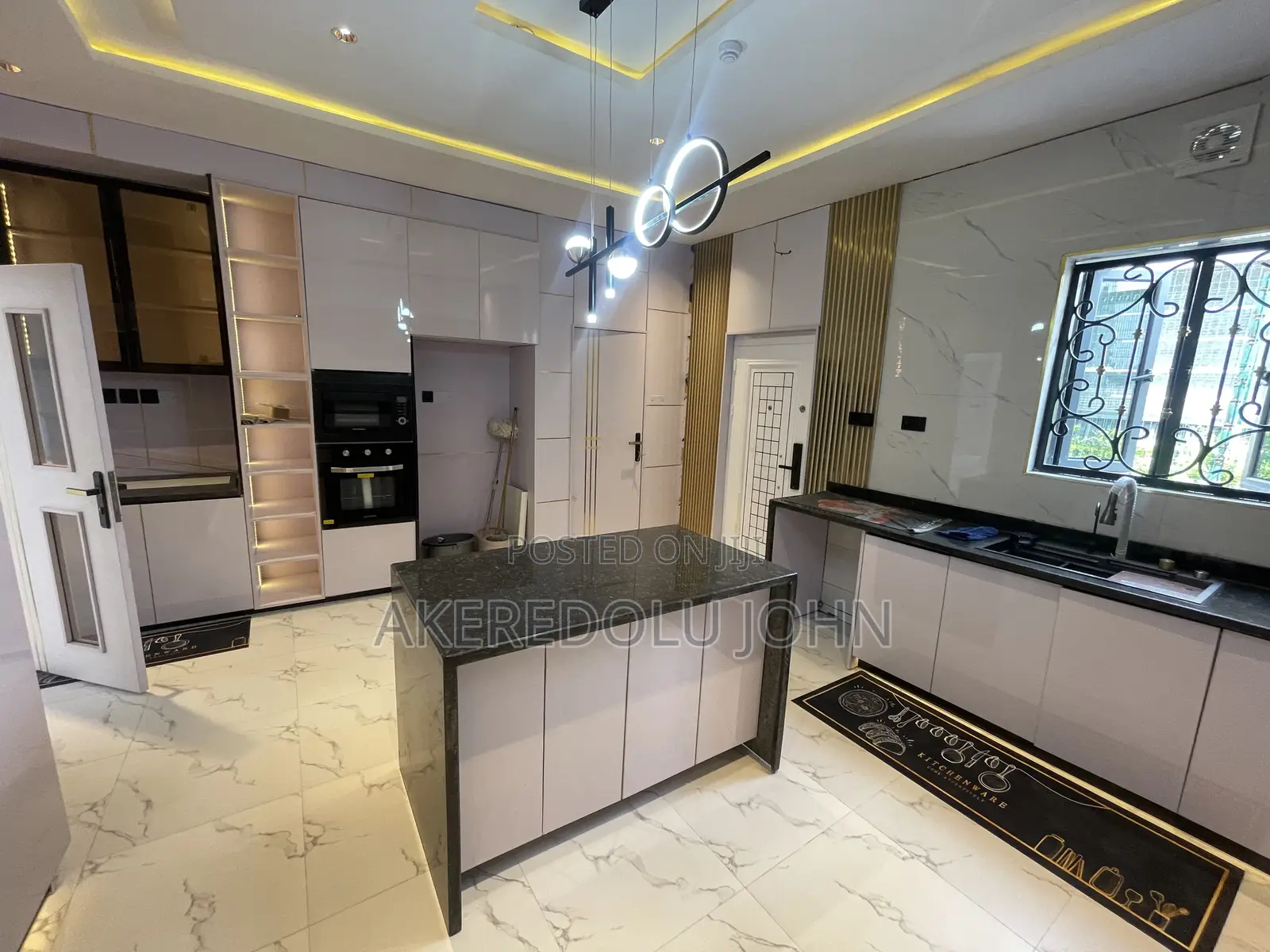 5bdrm Duplex in Kado for sale in Kado