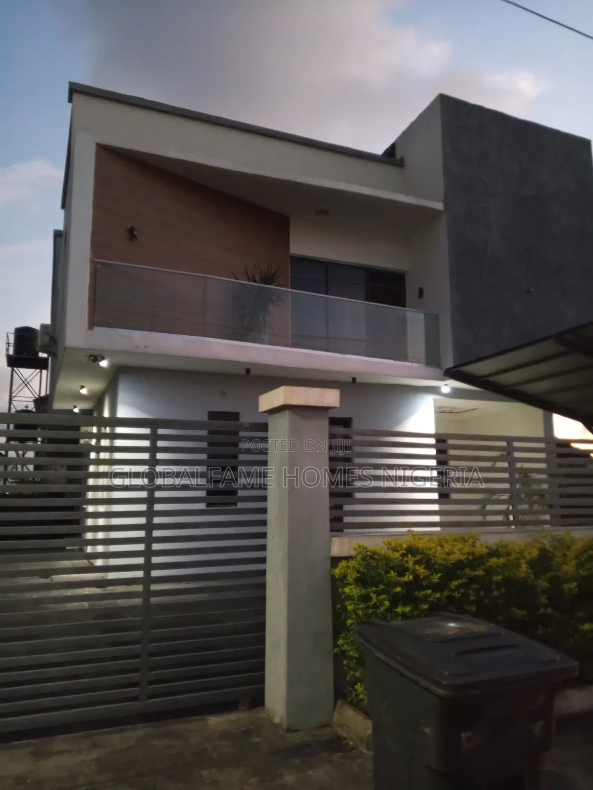 4bdrm Duplex in Beachwood Estate, Lakowe for sale in Lakowe