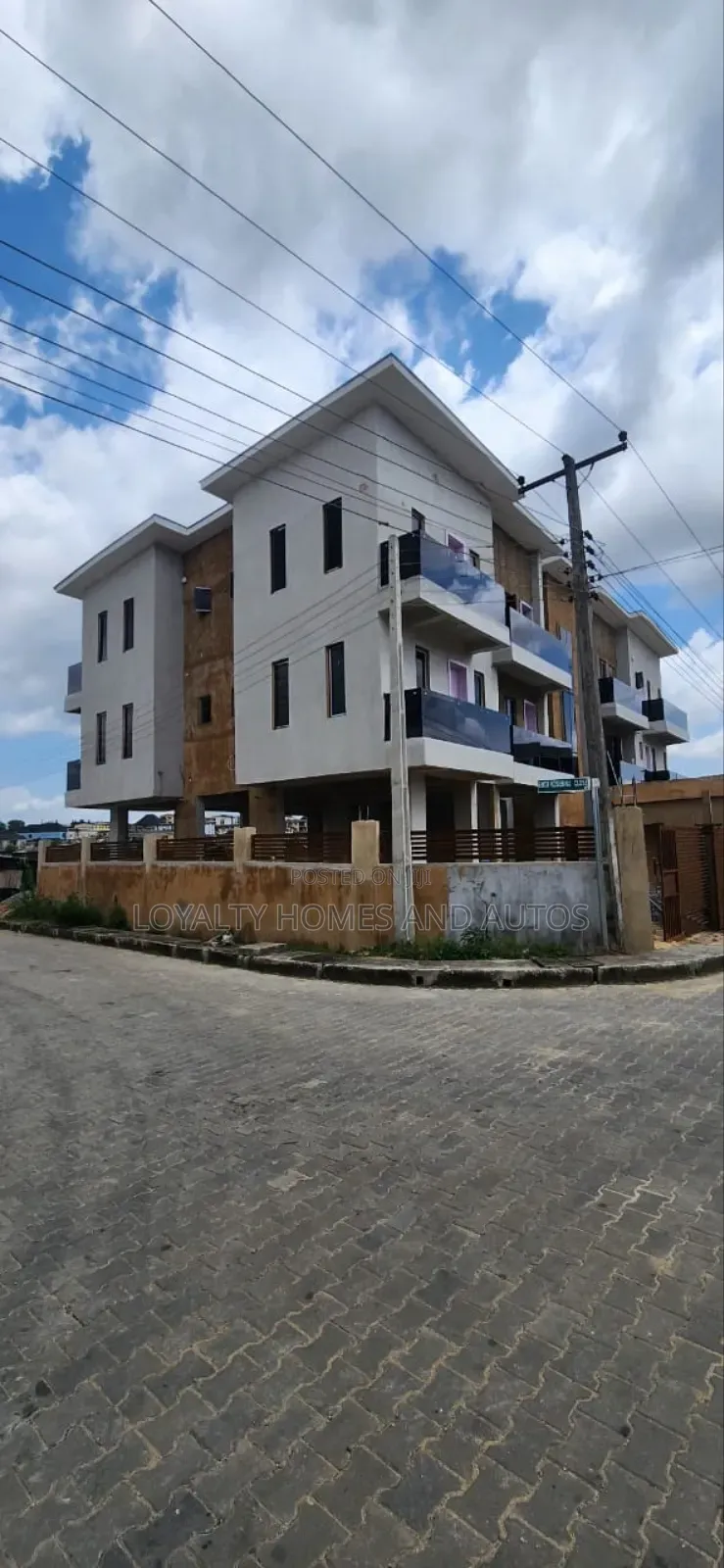 3bdrm Block of Flats in An Estate In Opebi for sale in Ikeja
