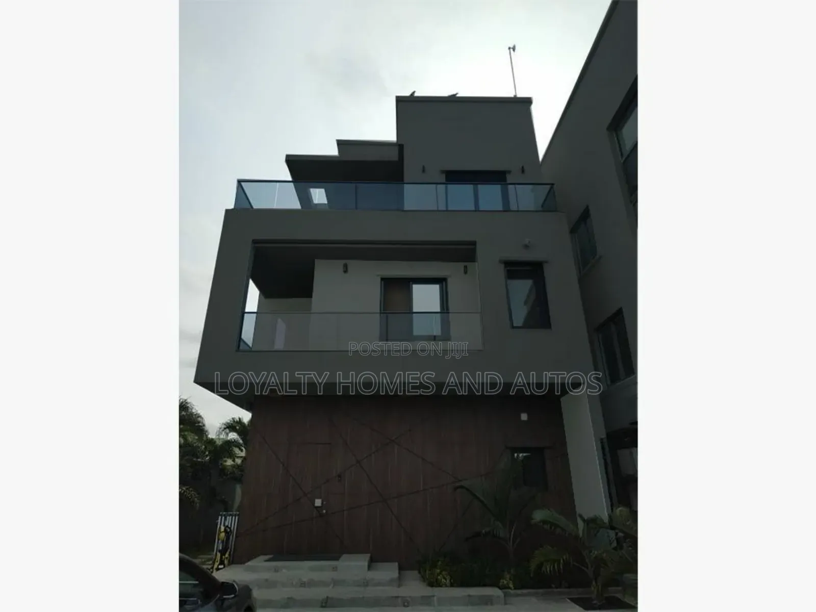 10bdrm Duplex in Ikeja Gra Ikeja for sale in Ikeja GRA