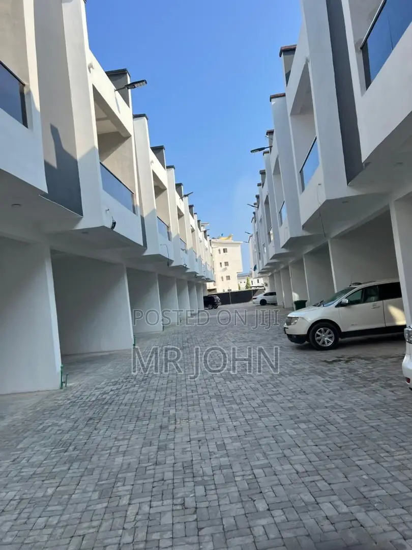 4bdrm Duplex in Lekki County Homes for rent in Lekki
