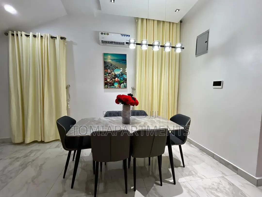 5 Bedroom Detached Self Compound Duplex Shortlet Apartment in Lekki in Ikate