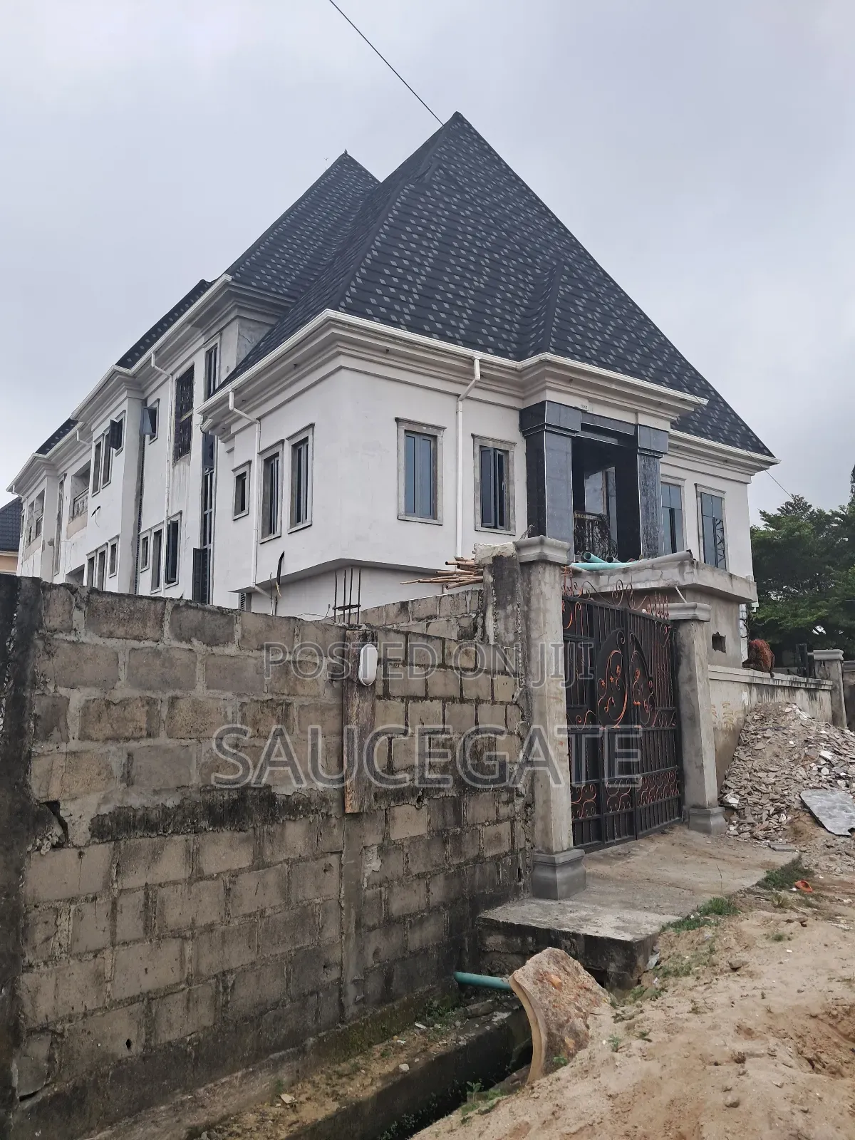 2bdrm Block of Flats in Site C, Satellite Town for rent in Satellite Town