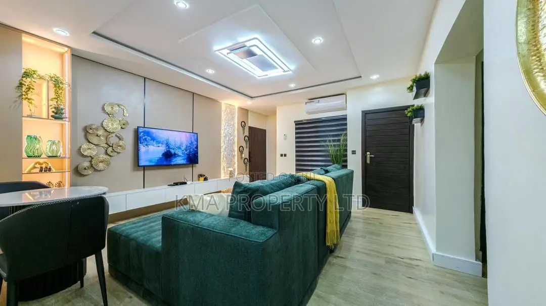Luxurious 2 Bedroom Apartment in Lekki Phase 1