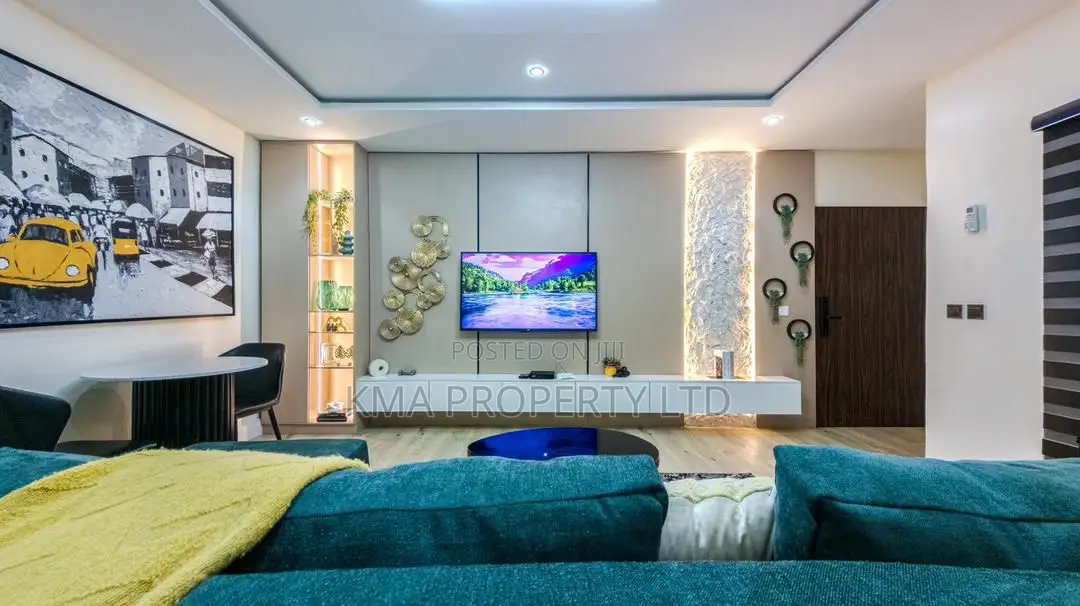 Luxurious 2 Bedroom Apartment in Lekki Phase 1