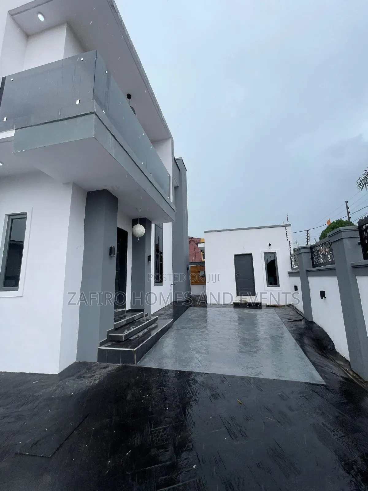 5bdrm Duplex in Brown Gate, Oluyole for sale in Ibadan