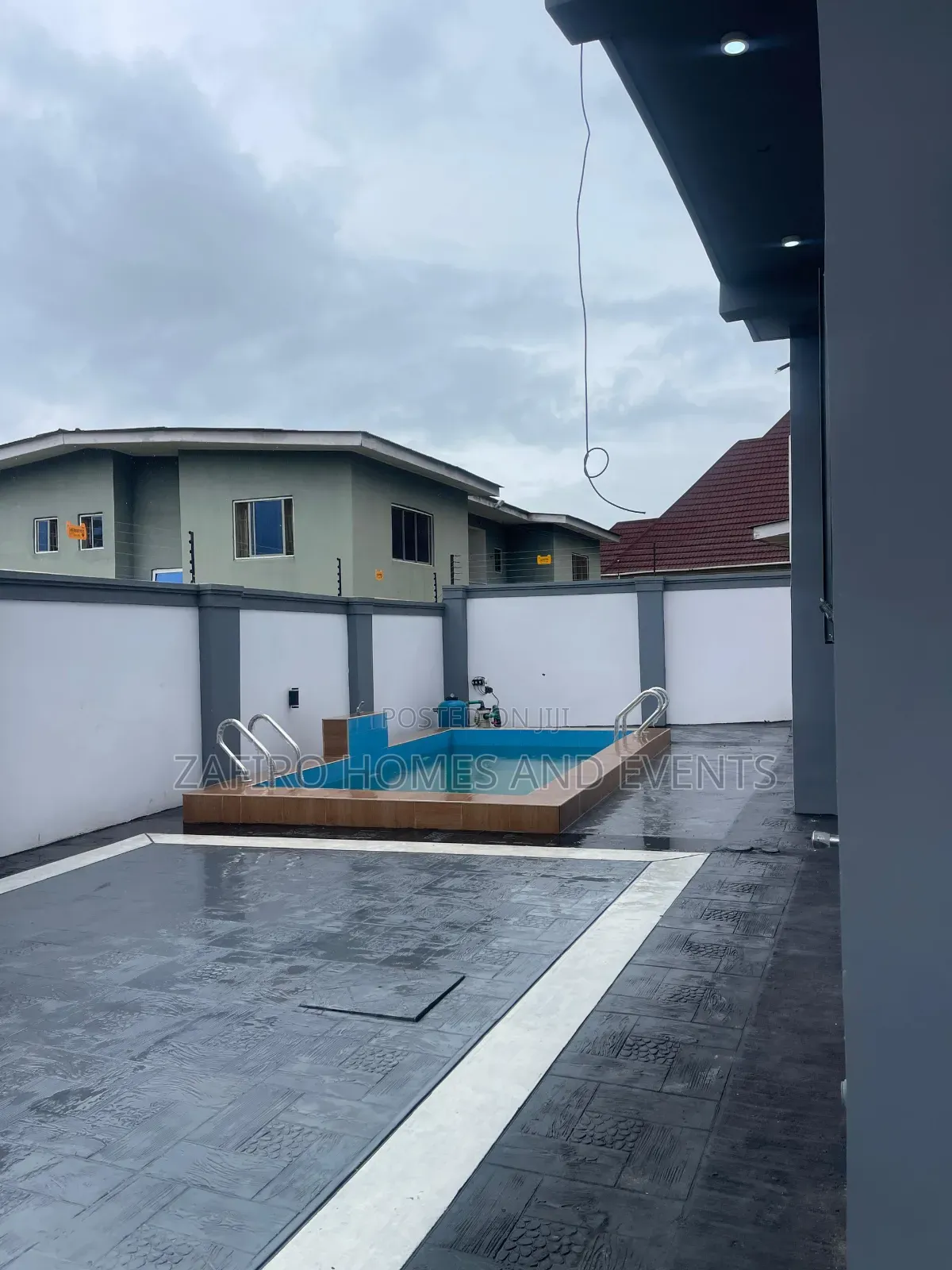 5bdrm Duplex in Brown Gate, Oluyole for sale in Ibadan