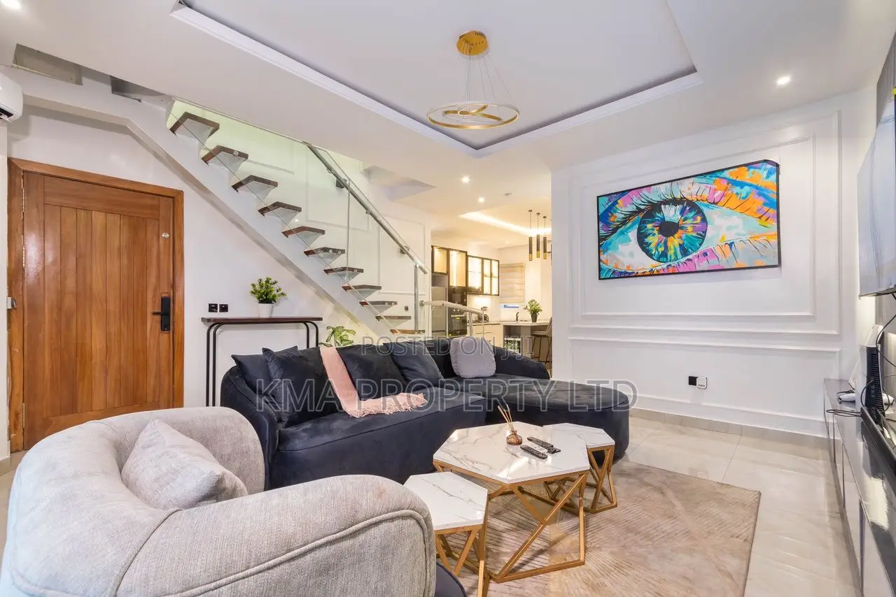 Luxurious 2 Bedrooms Penthouse Maisonette in Lekki Phase 1