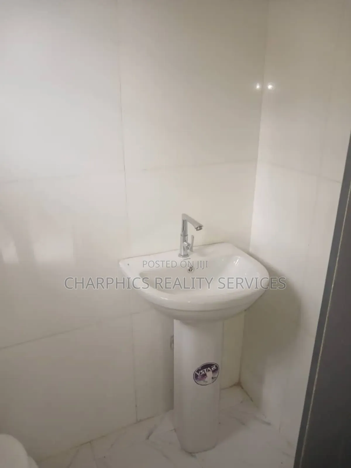 3bdrm Block of Flats in GRA Phase 2 Shangisha for sale in GRA Phase 2 Shangisha