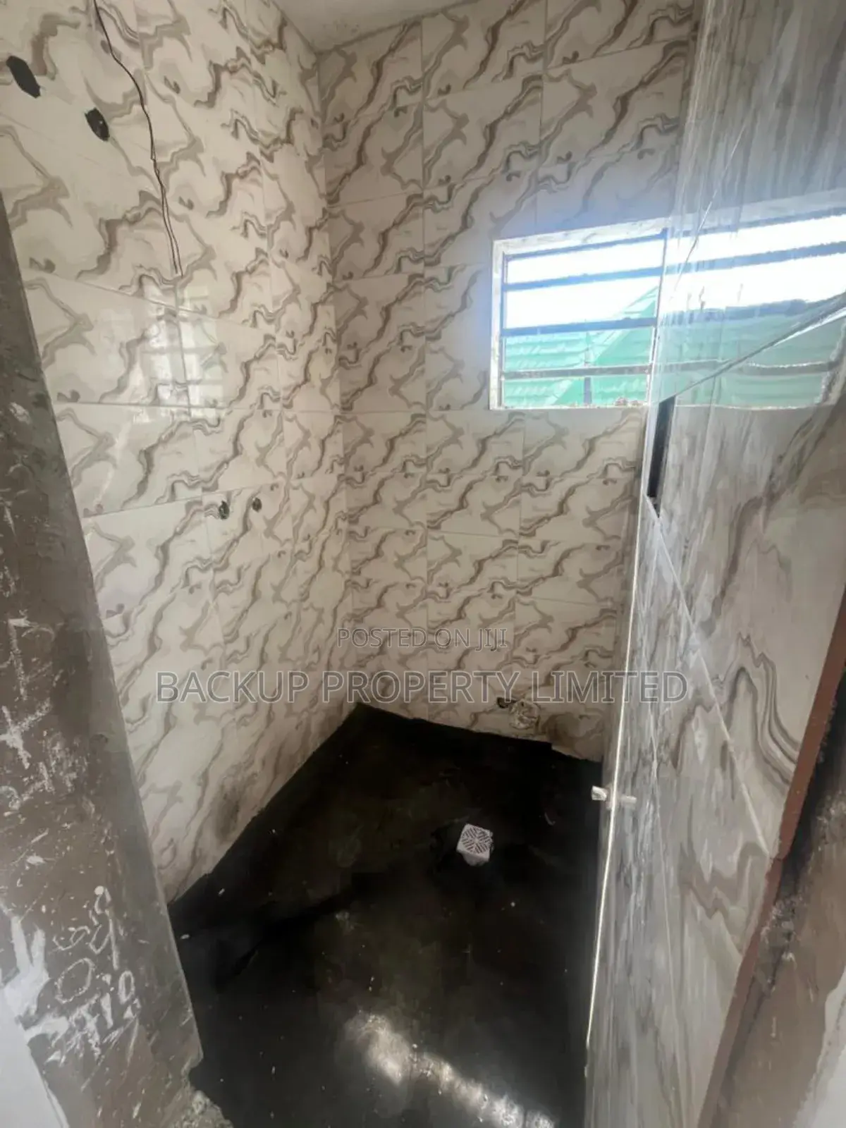 Mini Flat in Abule Ijesha for sale in Abule-Ijesha