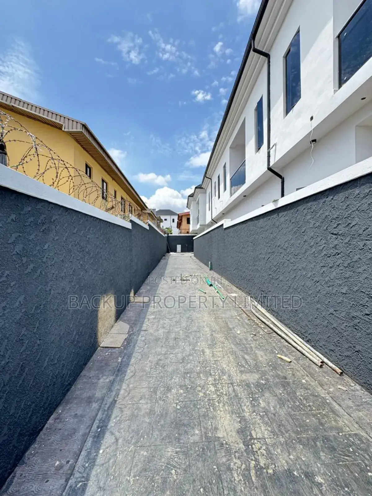 4bdrm Duplex in Magodo Phase 1 for sale in GRA Phase 1