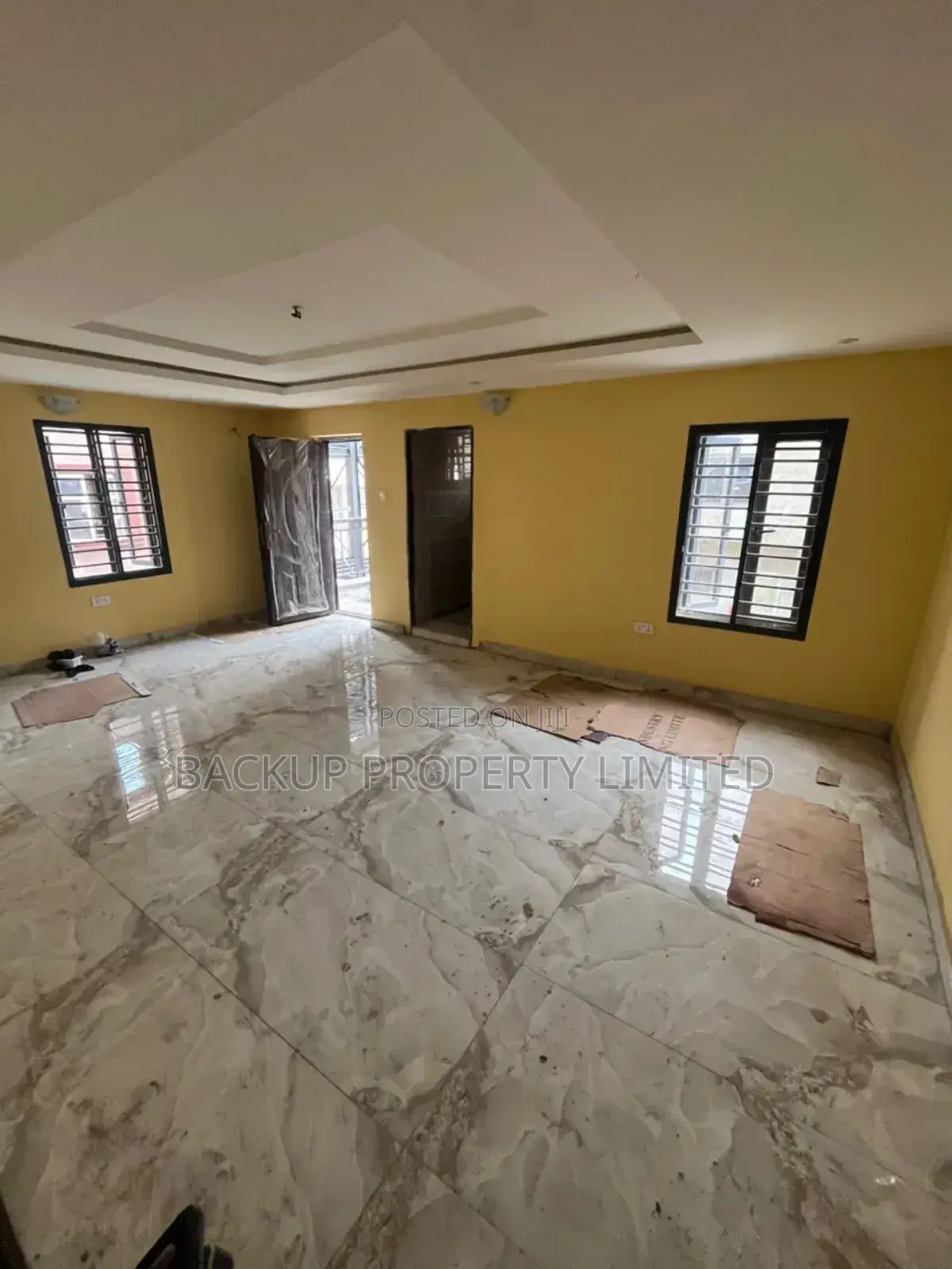 3bdrm Apartment in Bornuway, Alagomeji for rent in Alagomeji