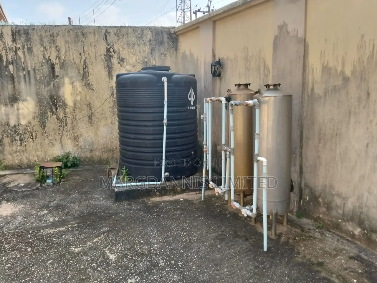 4bdrm Bungalow in Alogba Estate, Ebute for sale in Ebute