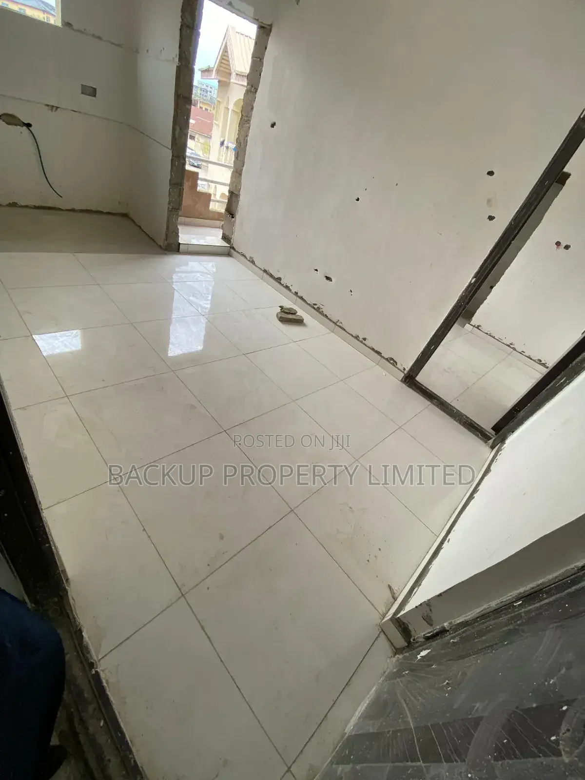Newly Built Miniflat for Long-Lease in Ikorodu Road / Ilupeju