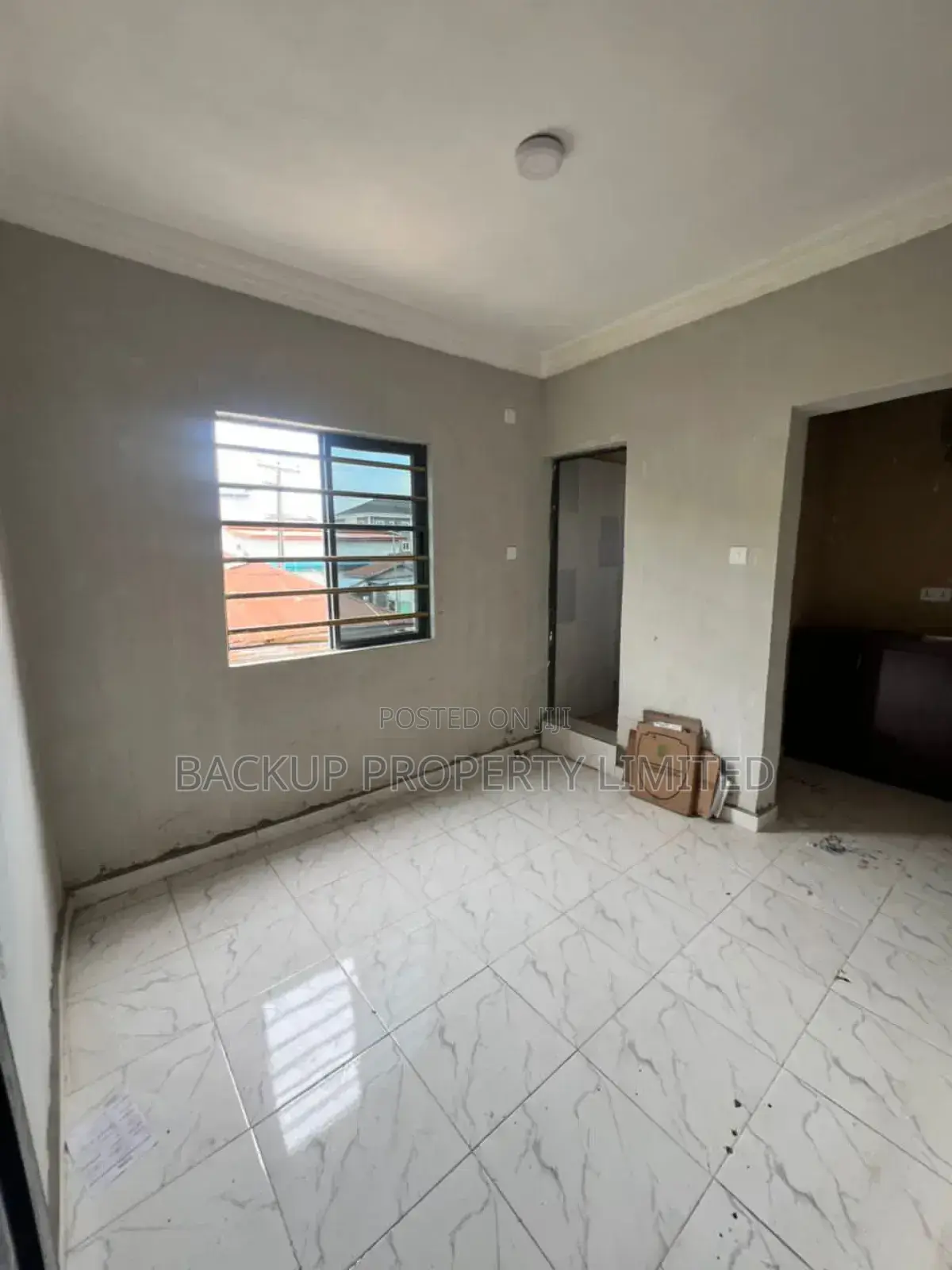 Studio Apartment in Shomolu for sale in Shomolu / Shomolu