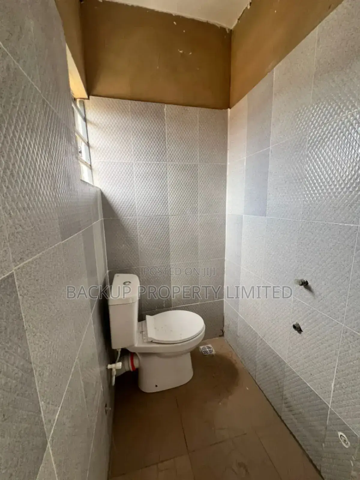 Studio Apartment in Shomolu for sale in Shomolu / Shomolu