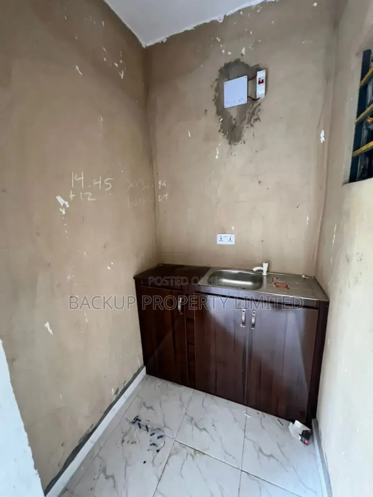 Studio Apartment in Shomolu for sale in Shomolu / Shomolu