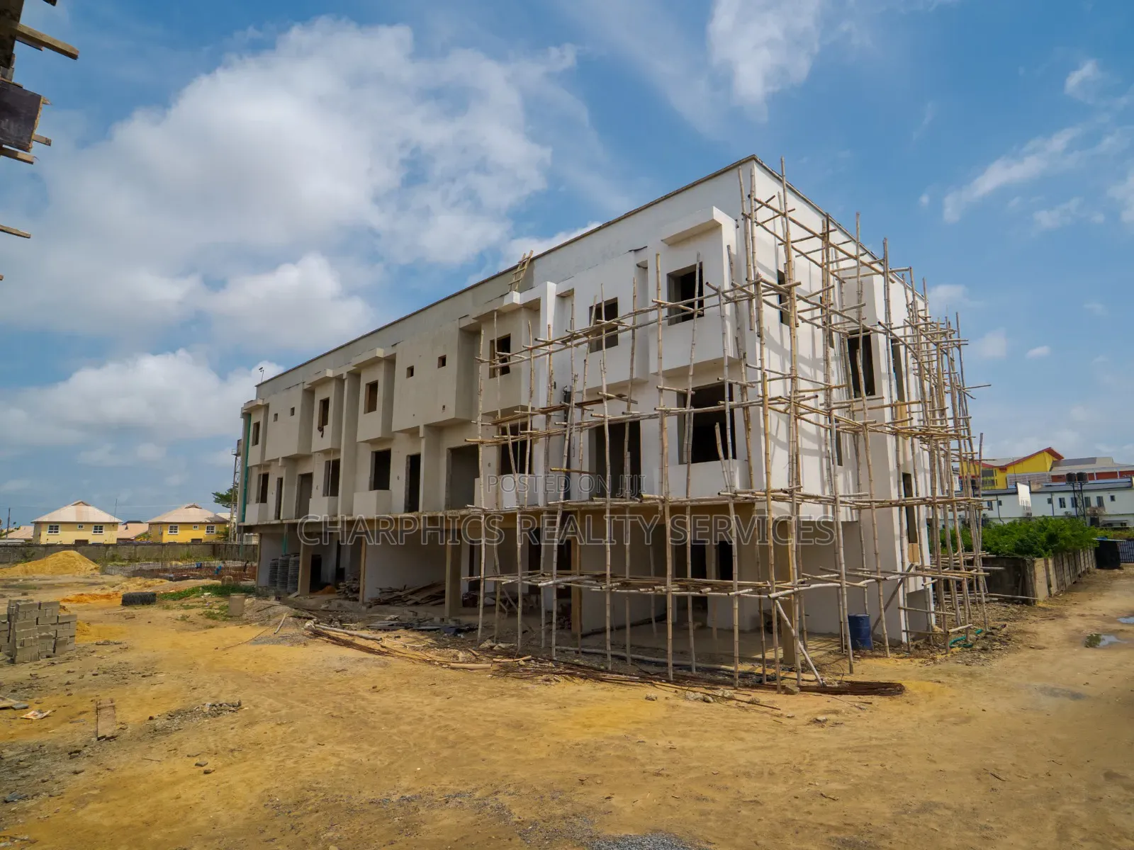 2bdrm Maisonette In Osapa London For Sale in Osapa london