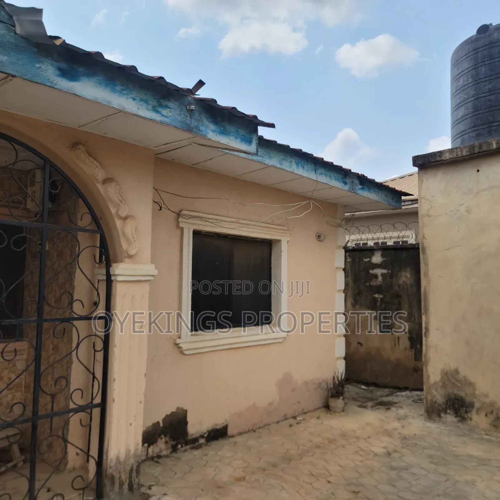 3bdrm Bungalow in Behind Bovas, Akala Express for sale in Akala Express