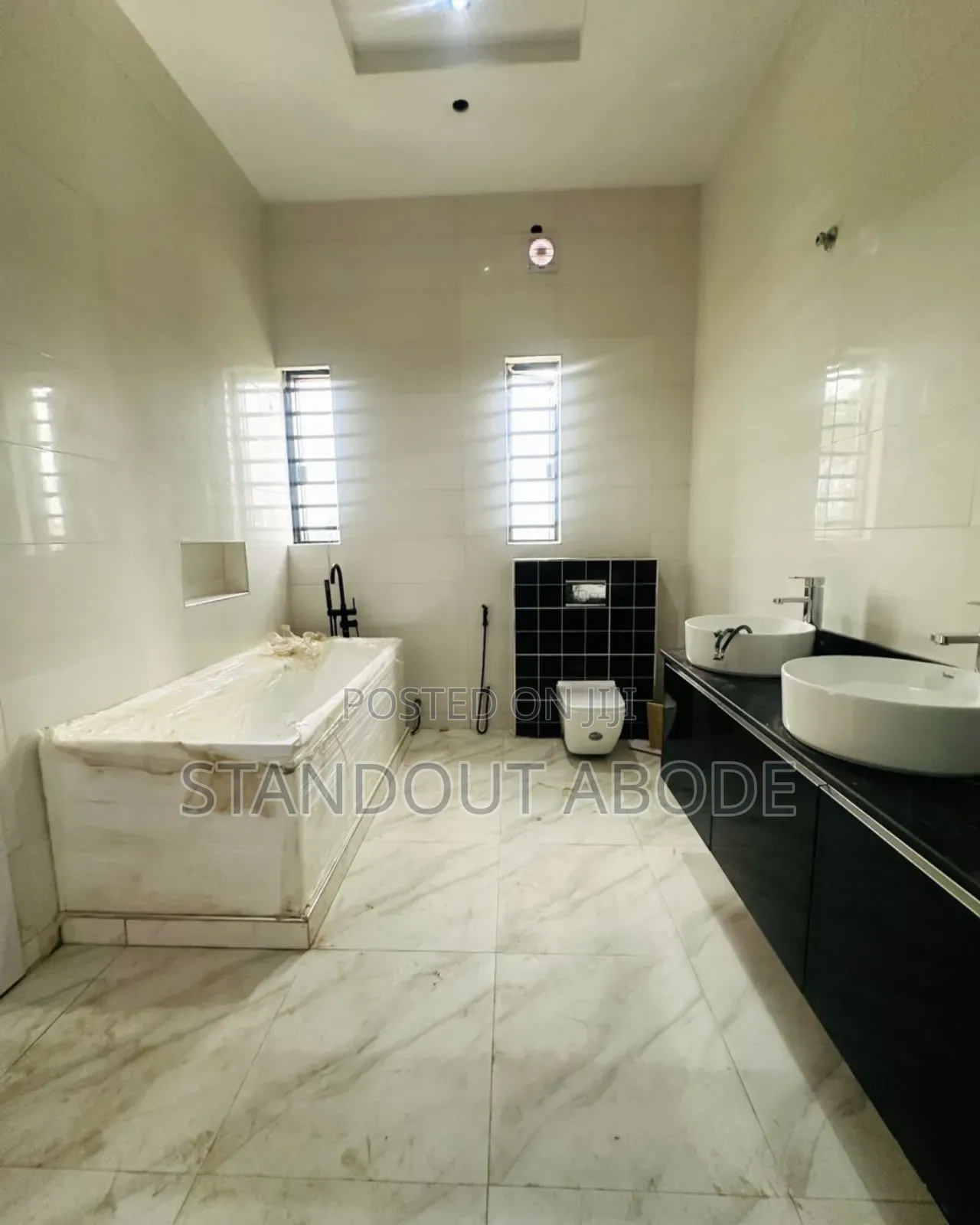 4bdrm Duplex in Inside An Estate, Ikeja GRA for sale in Ikeja GRA