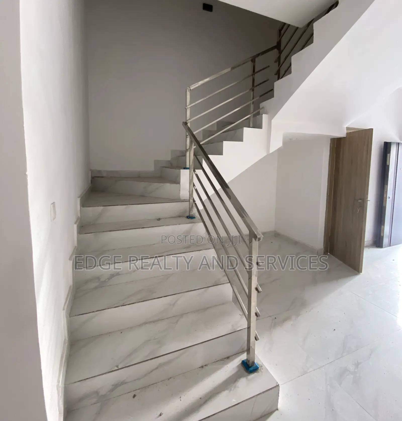 4bdrm Terrace for Sale in Ajah in Lekki Phase 2