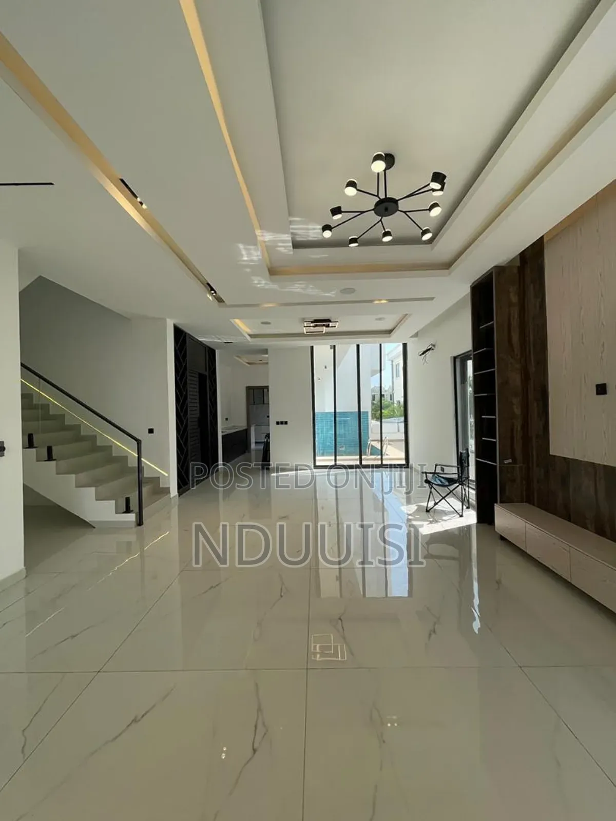 5bdrm Duplex in Ikate for sale in Ikate