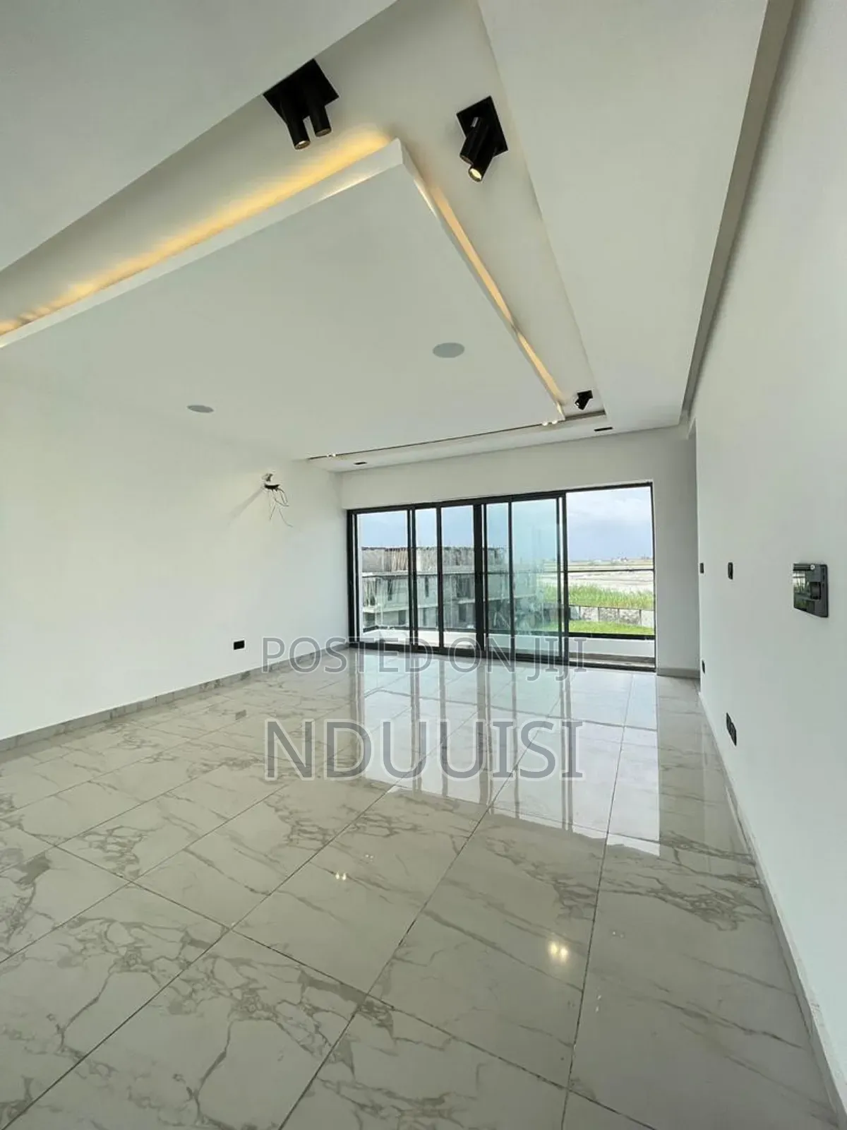 5bdrm Duplex in Ikate for sale in Ikate