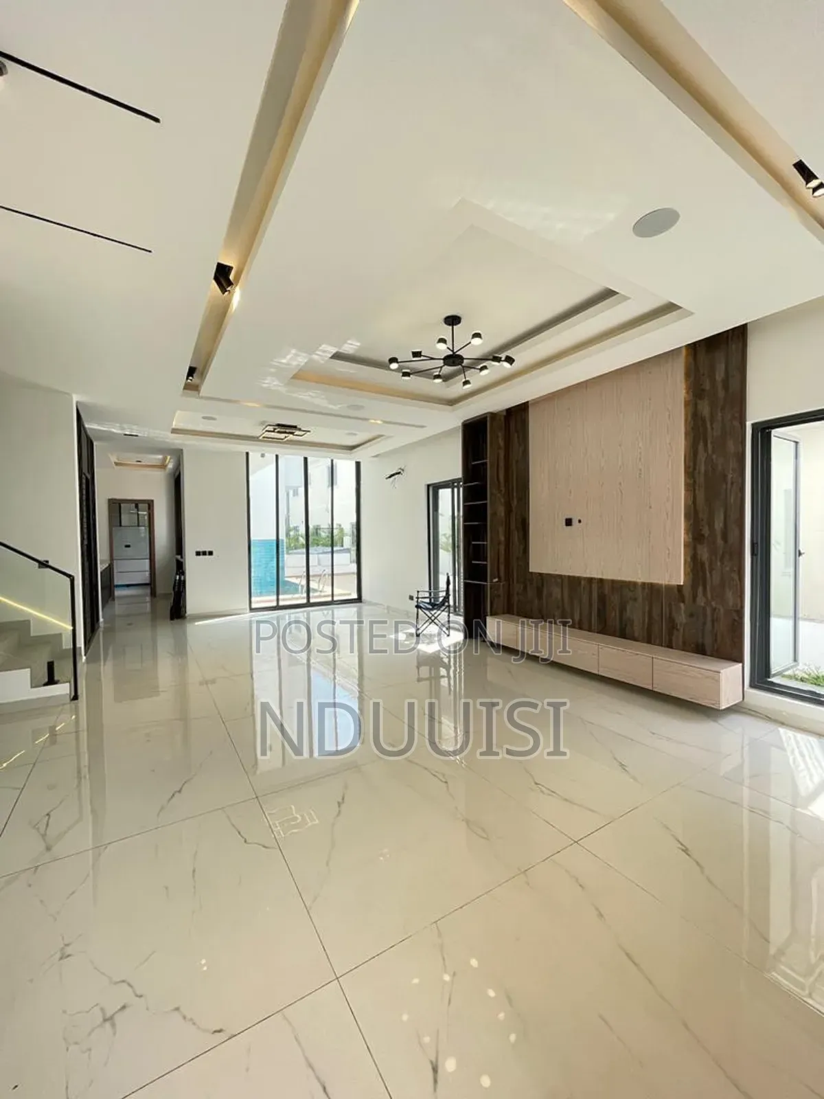 5bdrm Duplex in Ikate for sale in Ikate