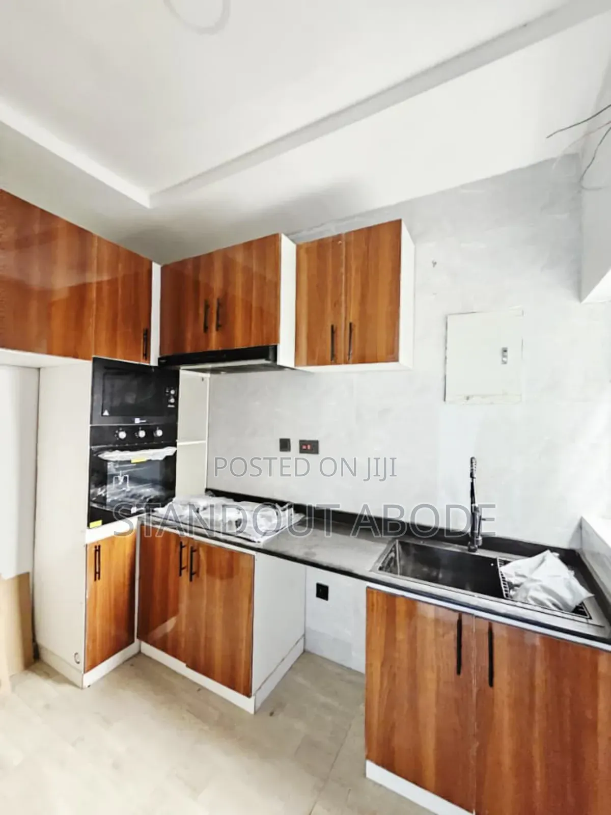 3bdrm Duplex in Inside An Estate, Sangotedo for sale in Sangotedo