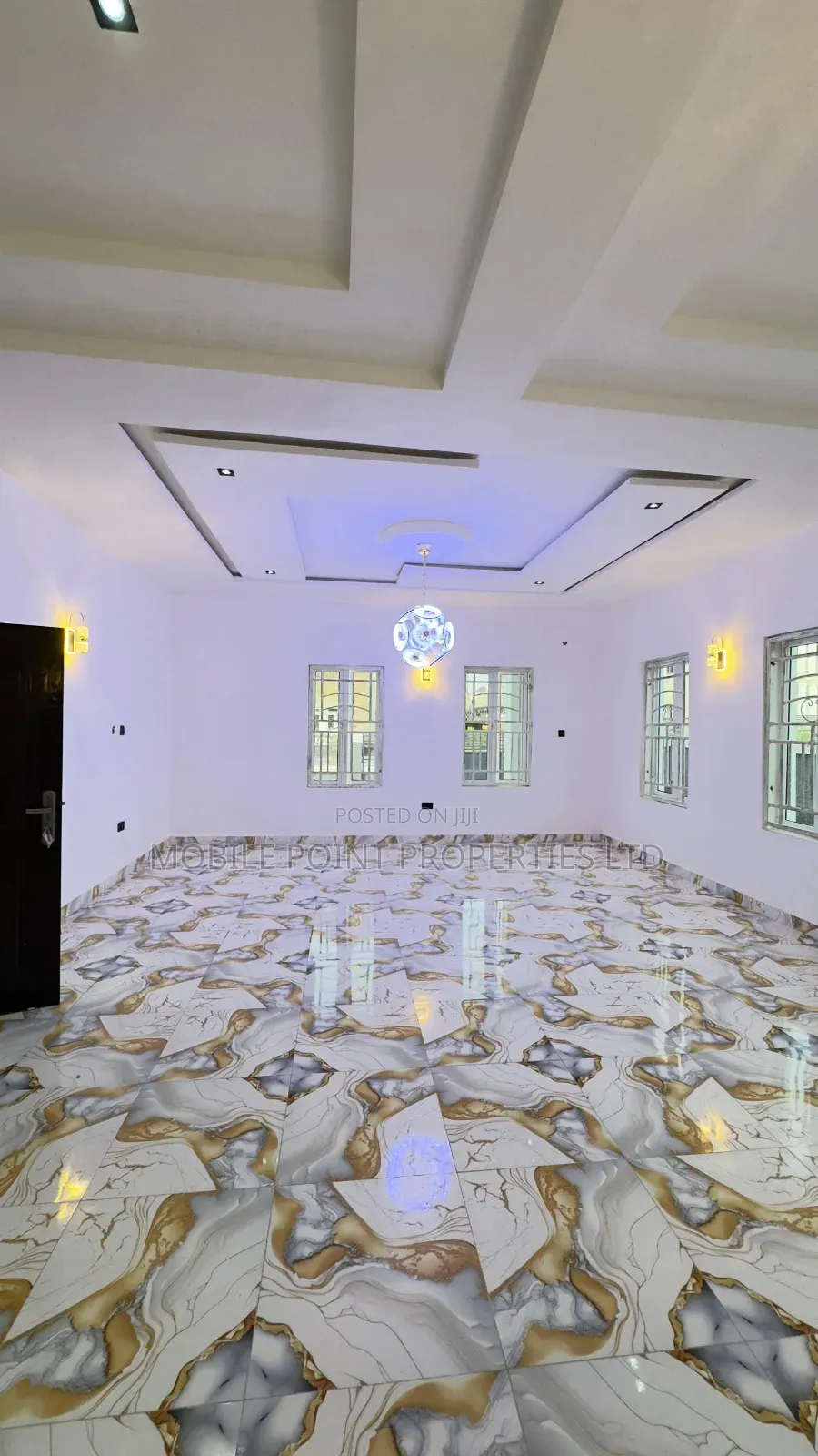 Furnished 5bdrm Mansion in Lugbe District for sale in Lugbe District