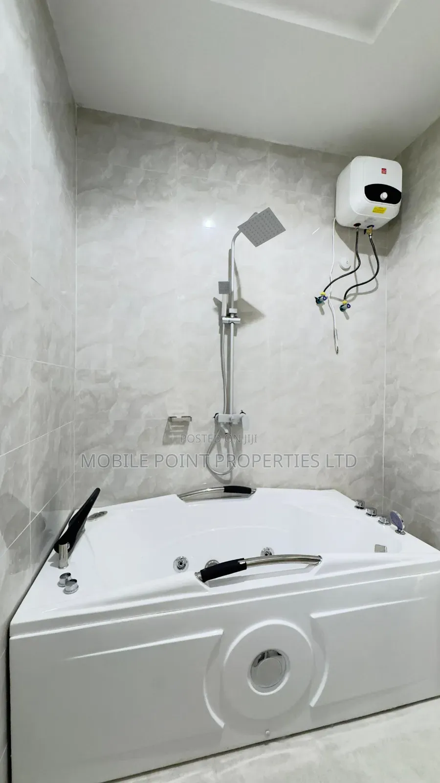 Furnished 5bdrm Mansion in Lugbe District for sale in Lugbe District