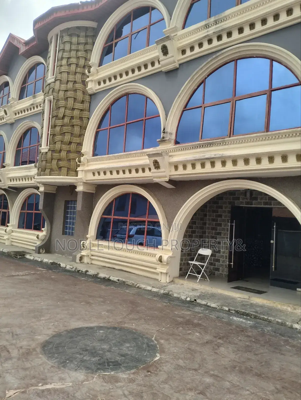 Modern Hotel With 24rooms, Club and Bar at Egbeda Lagos in Egbeda