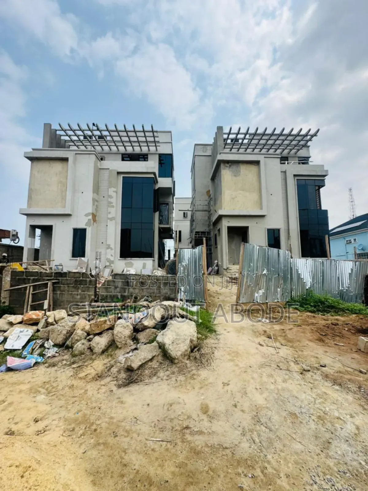 4bdrm Duplex in In A Gated Estate, Surulere for sale in Surulere