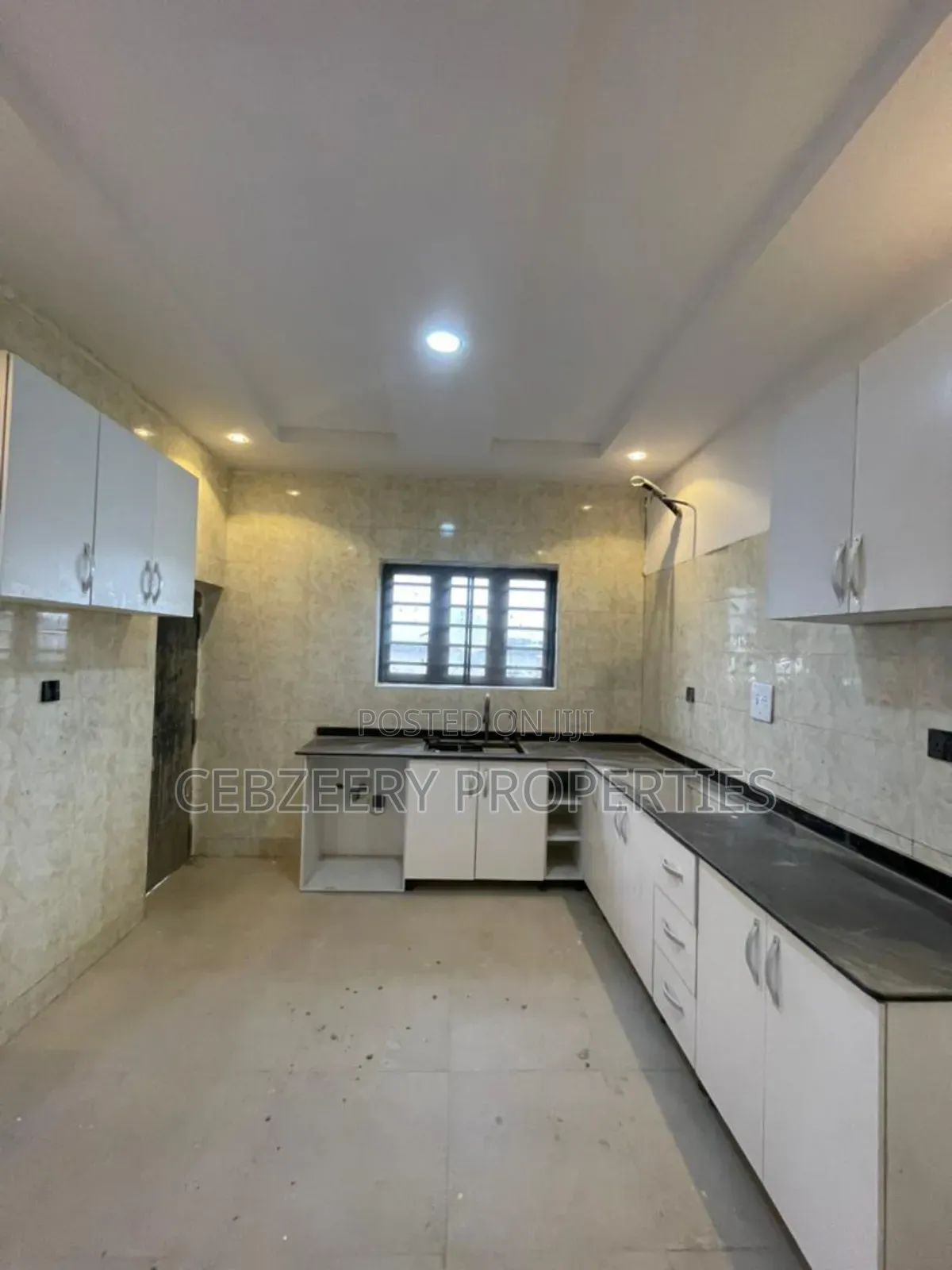 3bdrm Apartment in Ikeja for sale in Ikeja