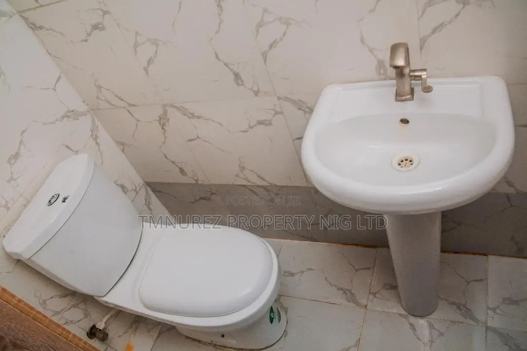 Furnished 4bdrm Duplex in Ikota for rent in Ikota