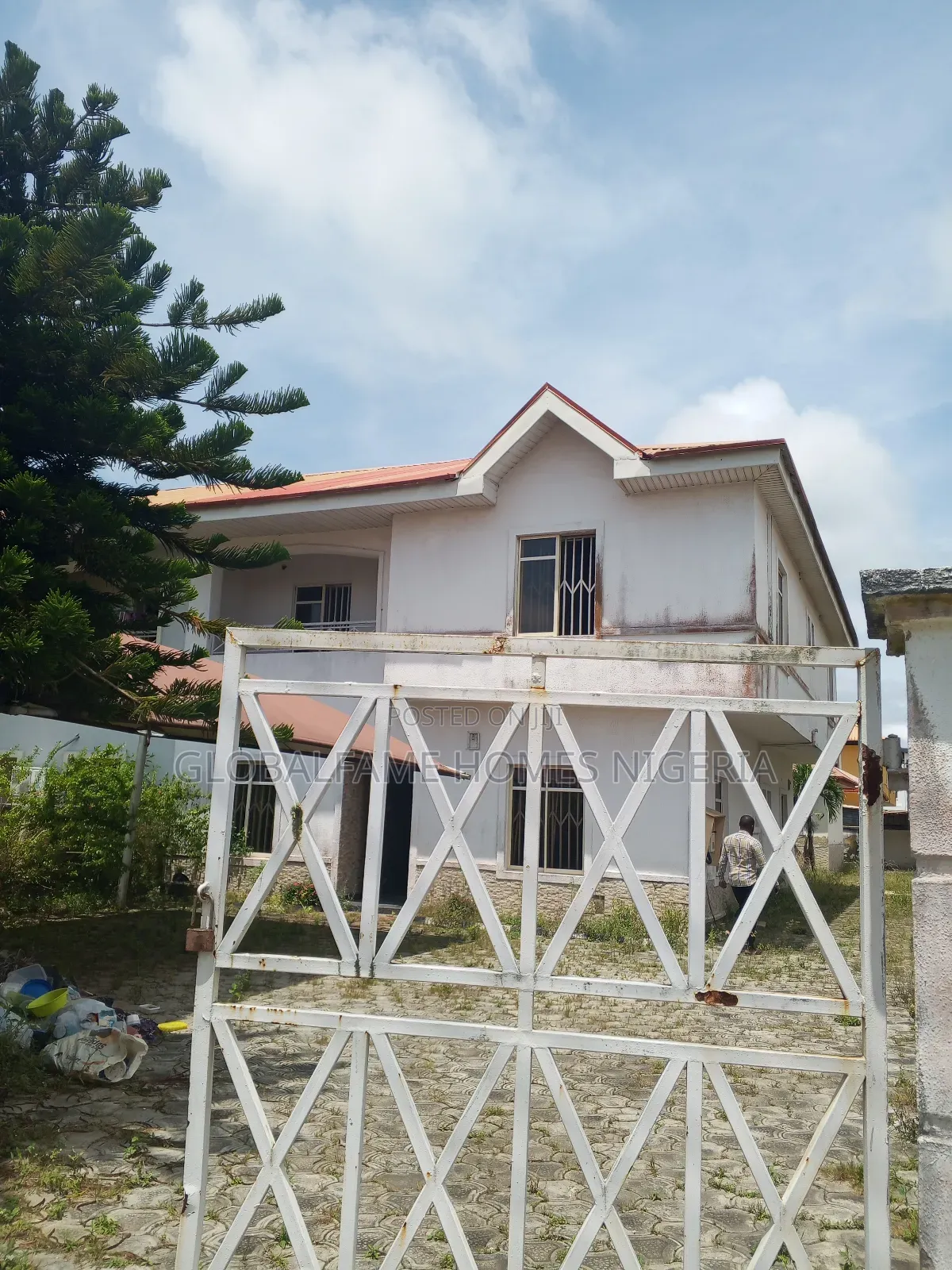 4bdrm Duplex in Crown Estate for sale in Crown Estate