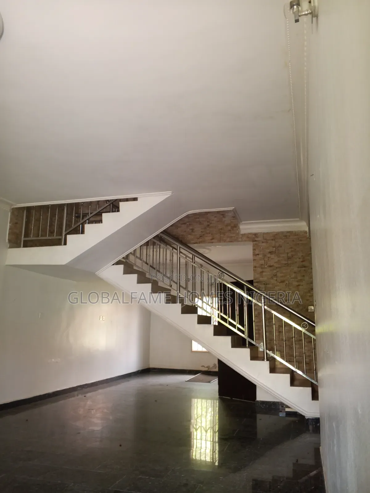 4bdrm Duplex in Crown Estate for sale in Crown Estate