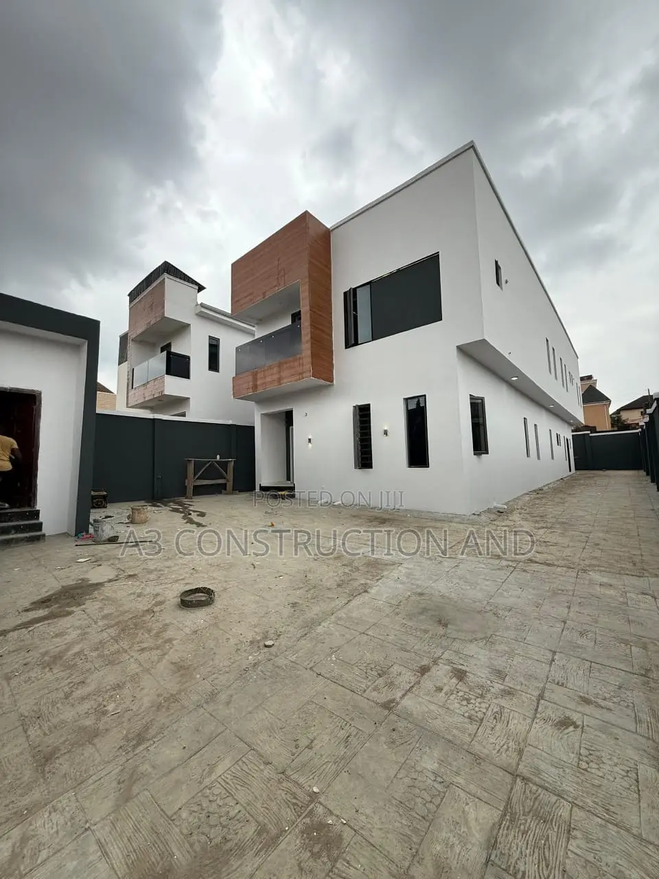 5bdrm Duplex in Omolayo Estate, Akobo for sale in Akobo