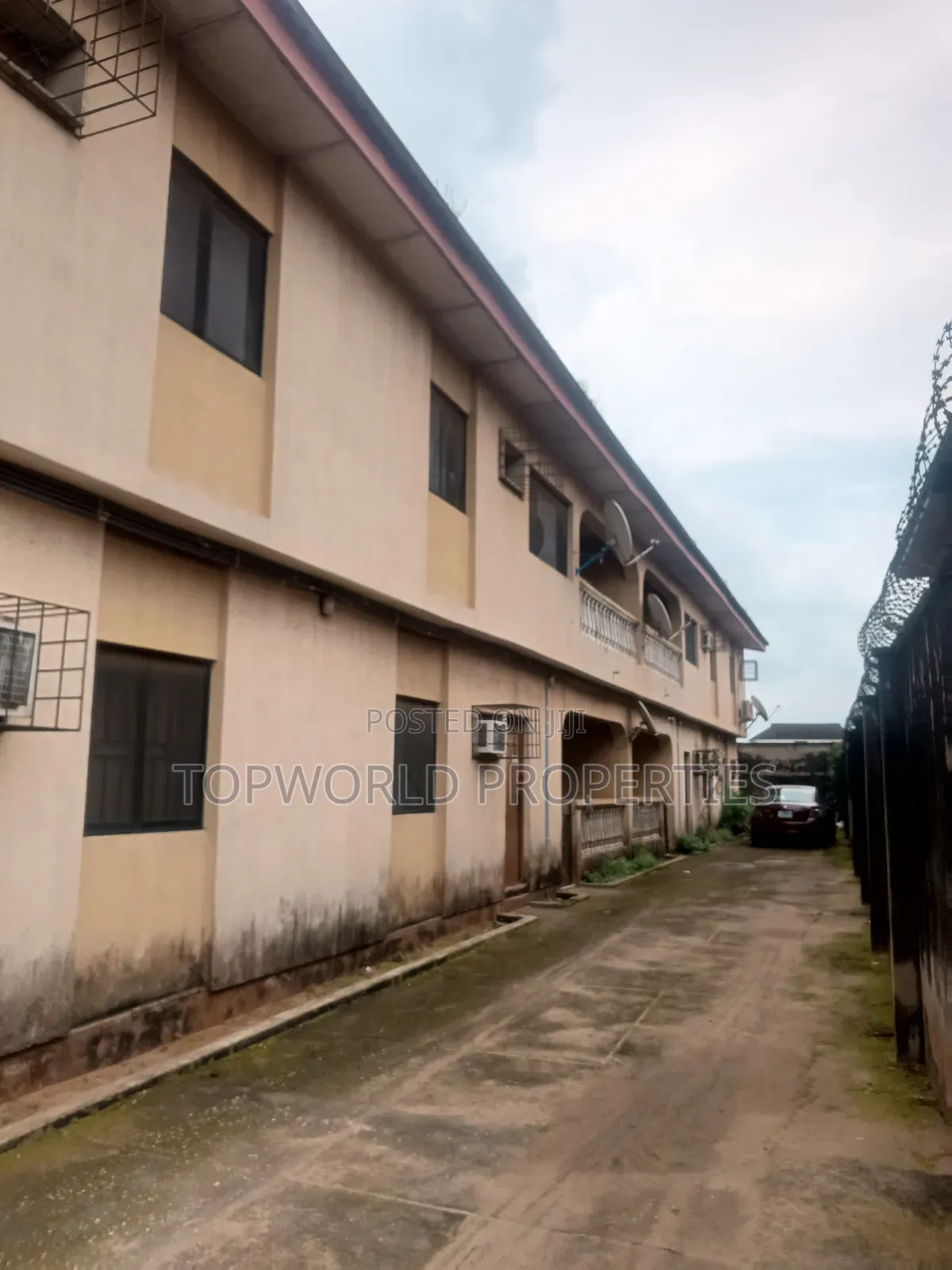 3bdrm Block of Flats in Beckley Estate New for sale in New Oko Oba