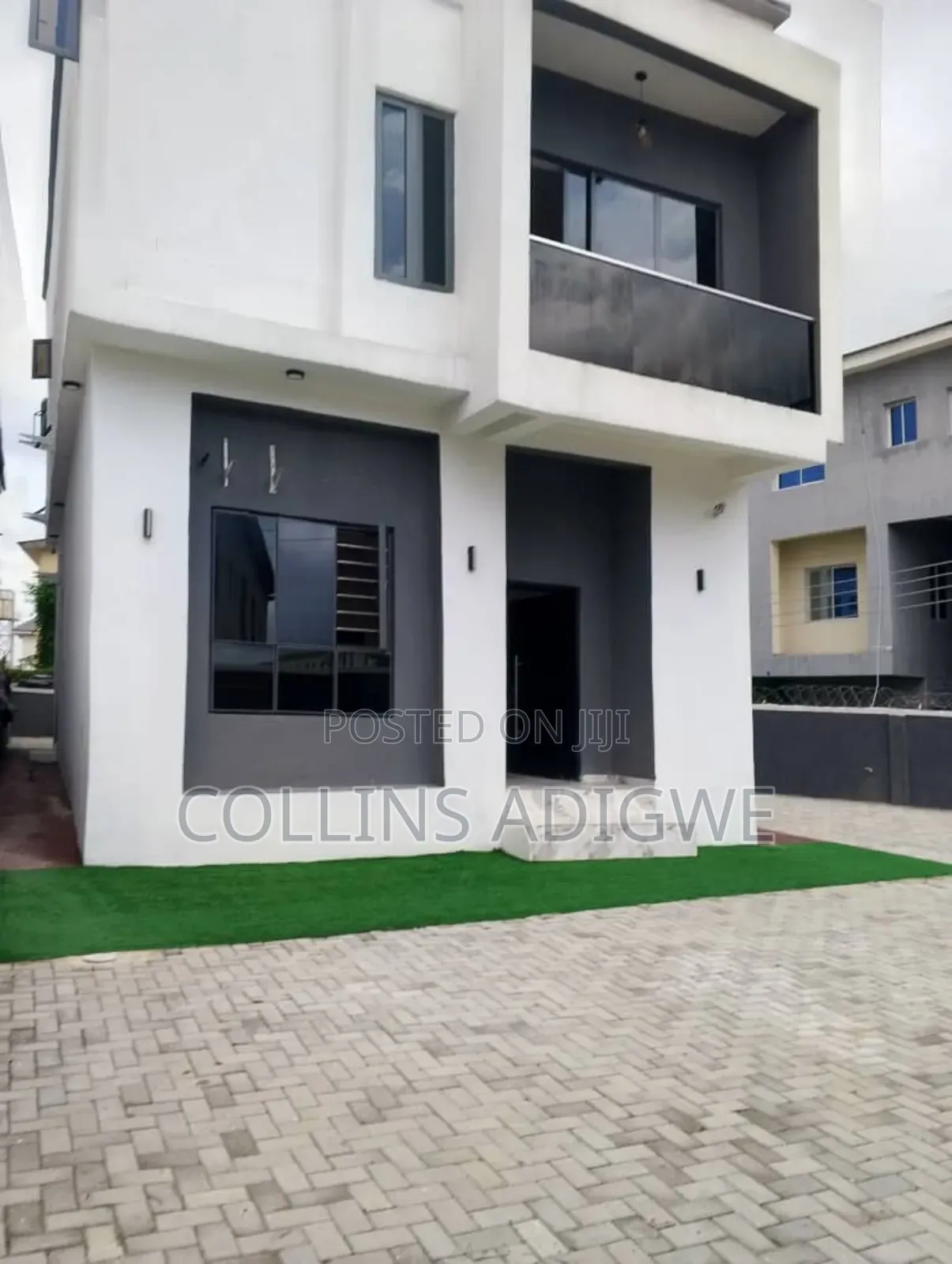 4bdrm Duplex in Abraham Adesanya, Ajah for sale in Ajah