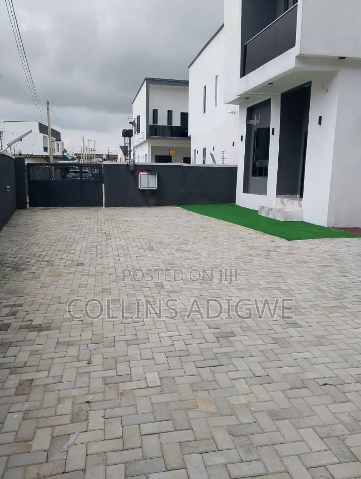 4bdrm Duplex in Abraham Adesanya, Ajah for sale in Ajah