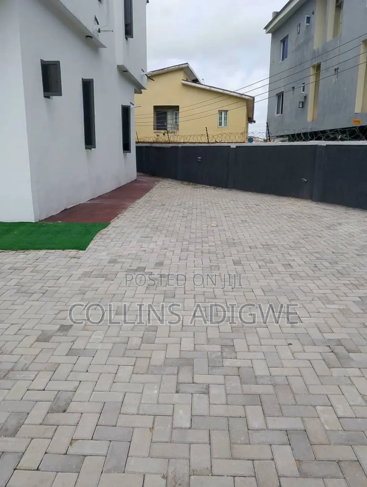 4bdrm Duplex in Abraham Adesanya, Ajah for sale in Ajah