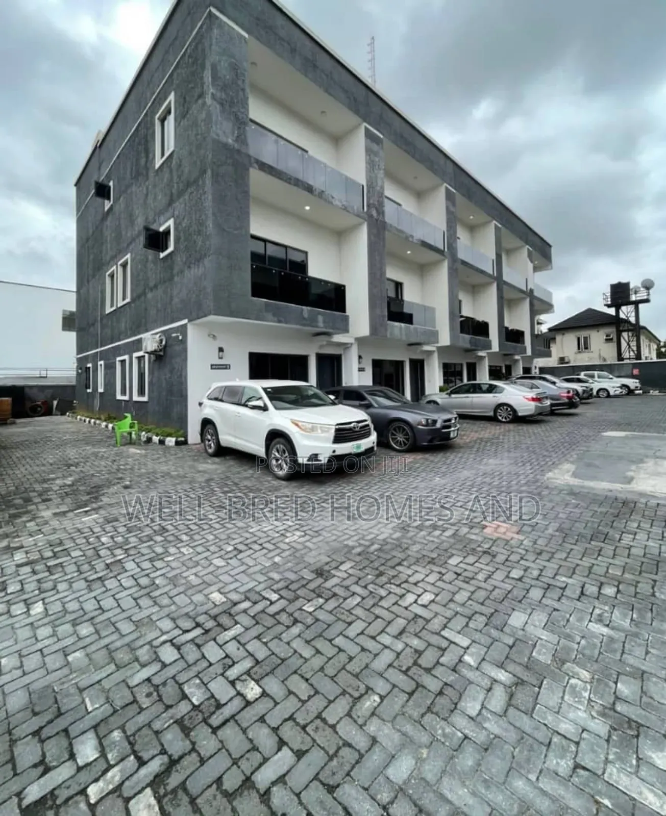 4bdrm Duplex in Off Admiraty Way, for rent in Lekki Phase 1