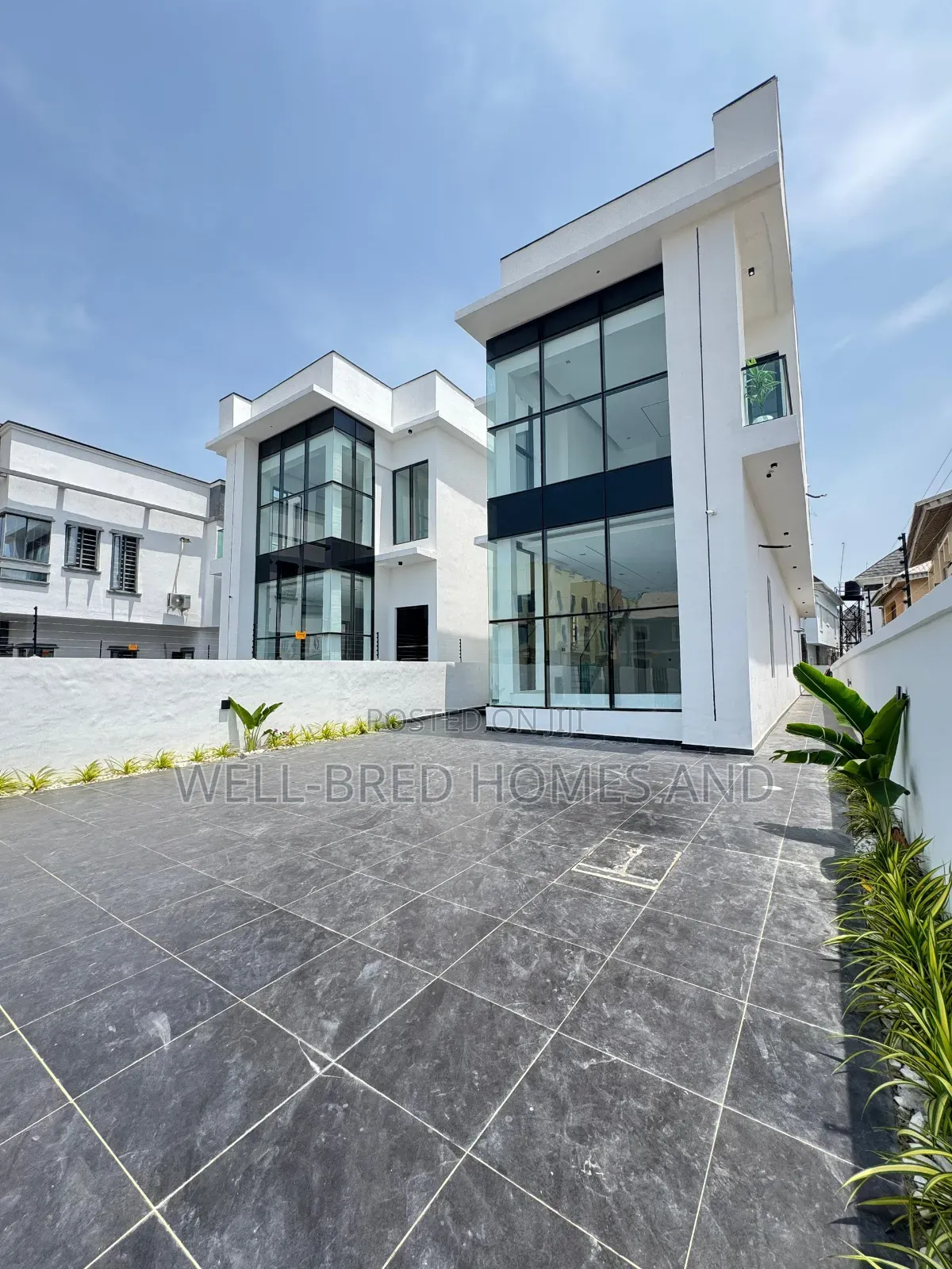 5bdrm Duplex in Ikota Lekki Lagos for sale in Lekki