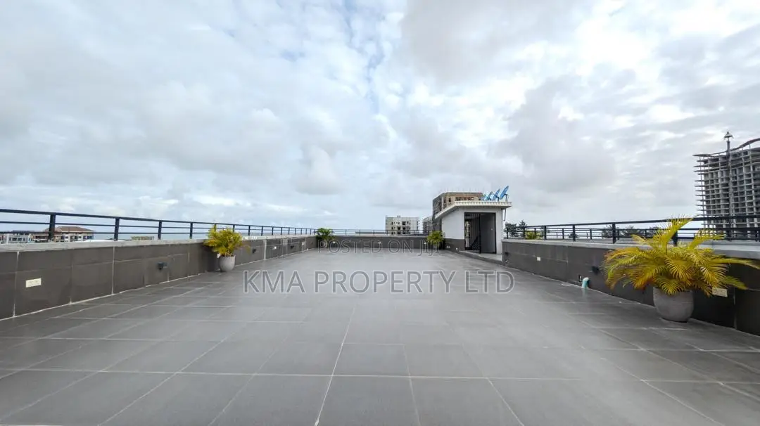Luxurious 1 Bedroom Apartment With Rooftop Swimming Pool and Sea View in Victoria Island