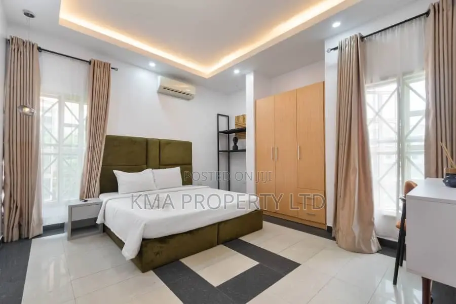 Luxurious 2 Bedroom Apartment Swimming Pool and Games in Victoria Island
