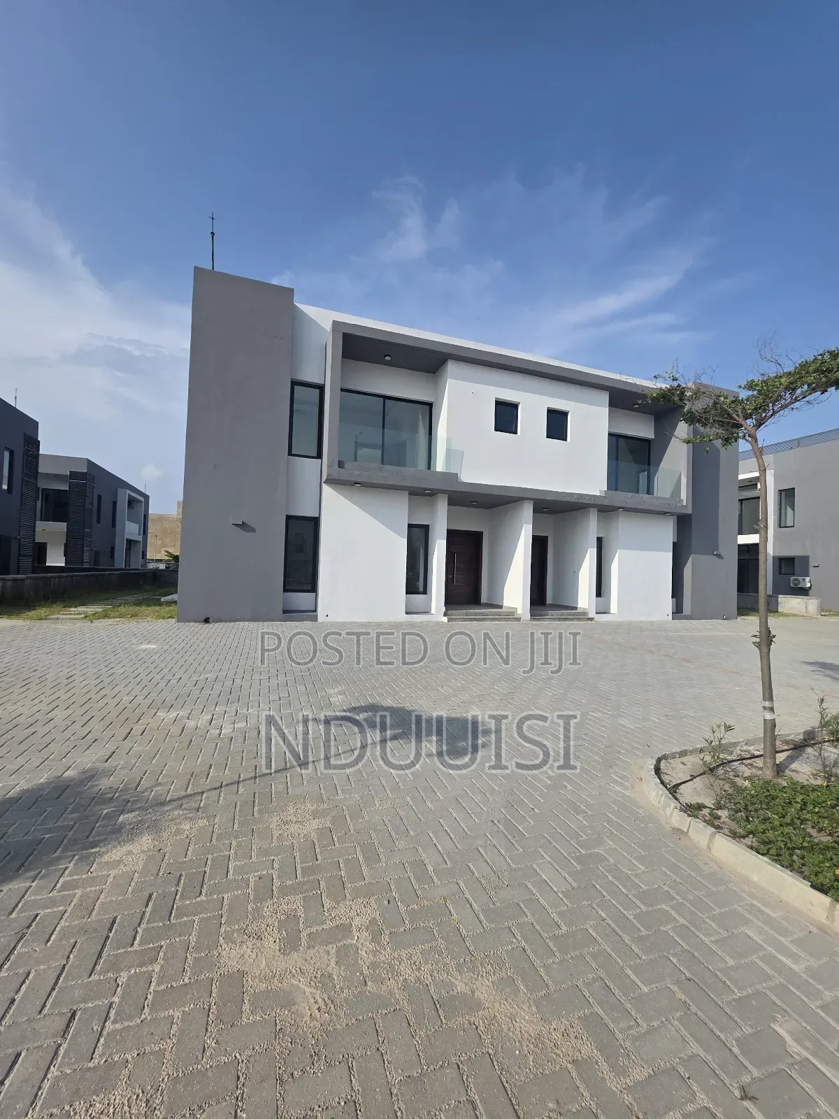 4bdrm Duplex in Maiyegun Beach, Lekki Phase 1 for sale in Lekki Phase 1