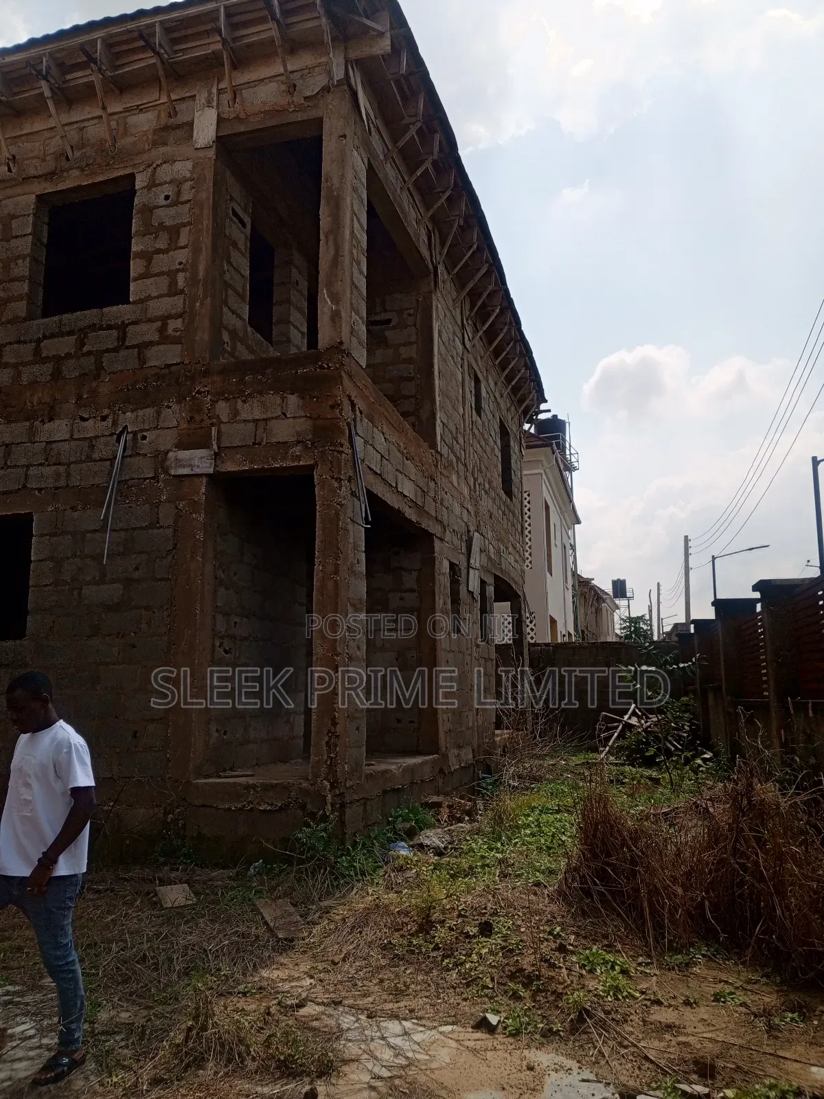 4bdrm Duplex in Mini Estate, Lugbe District for sale in Lugbe District